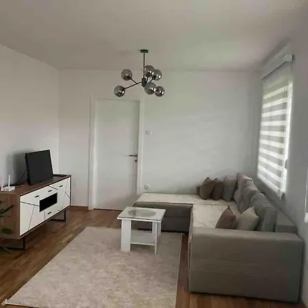 Vrbas 1 + Podzemna Garaza Apartment *